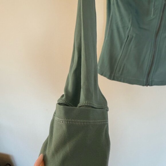 Lululemon Define jacket - Picture 4 of 7